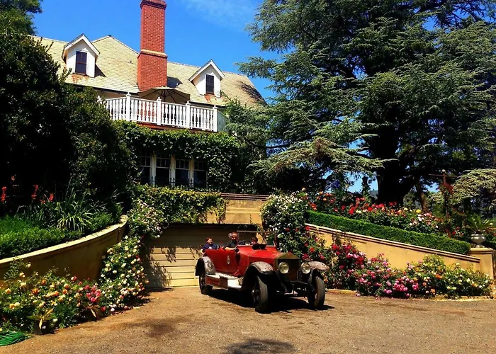 The Inn On Knowles Hill Bed & Breakfast Hotel